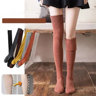 🧦Șosete îngroșate peste genunchi – Combinația perfectă de căldură și stil
