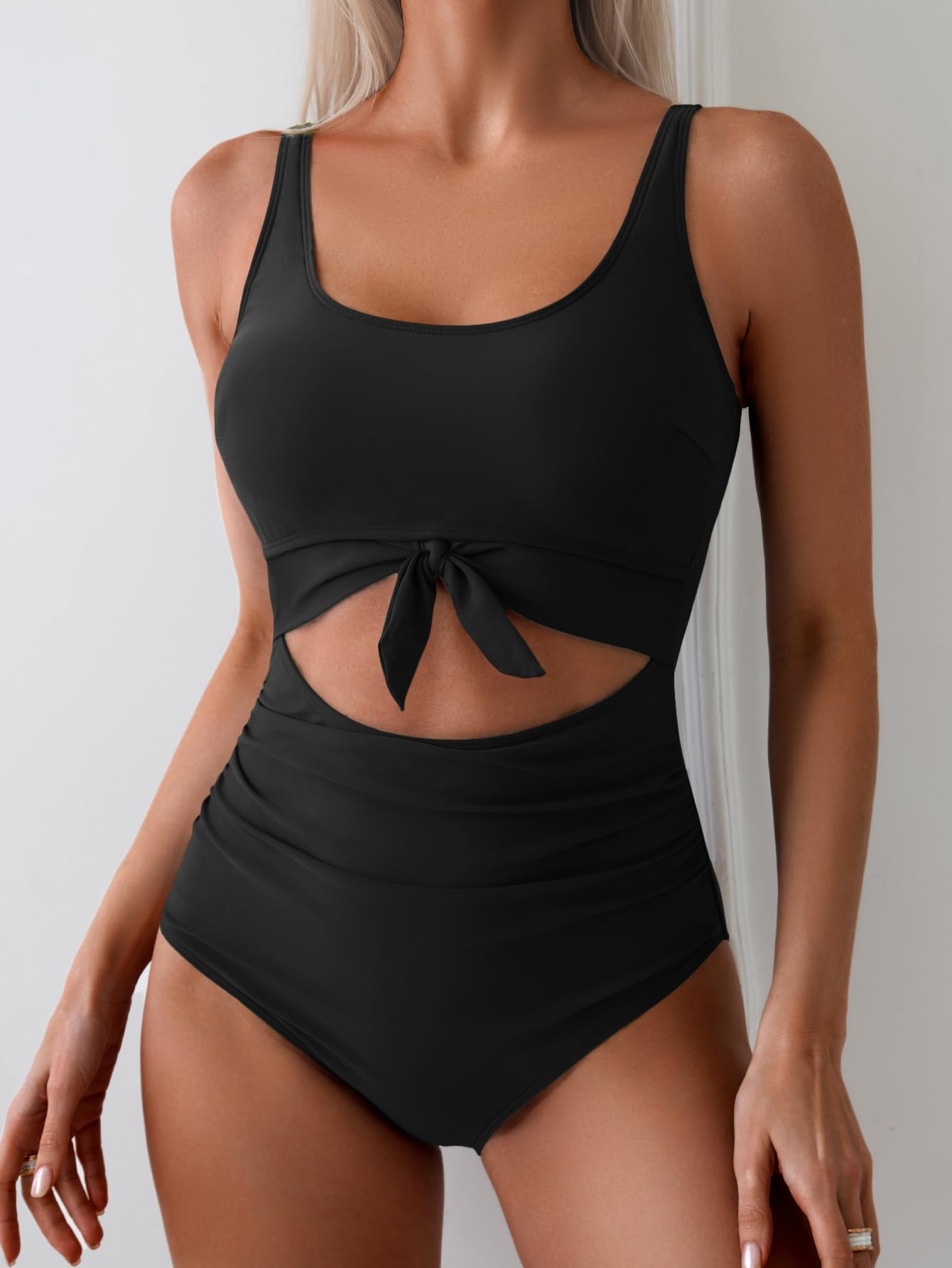 🥳2026 VÂNZARE DE SEZON🥳💞50K+ VÂNDUTE!👵🌊 50% REDUCERE! Costum de baie cu nod și volane – Control al abdomenului, nod elegant în față. Confortabil și avantajos pentru vacanțe. Simțiți-vă încrezătoare pe plajă. 🩱🌸-3