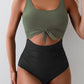 🥳2026 VÂNZARE DE SEZON🥳💞50K+ VÂNDUTE!👵🌊 50% REDUCERE! Costum de baie cu nod și volane – Control al abdomenului, nod elegant în față. Confortabil și avantajos pentru vacanțe. Simțiți-vă încrezătoare pe plajă. 🩱🌸-10