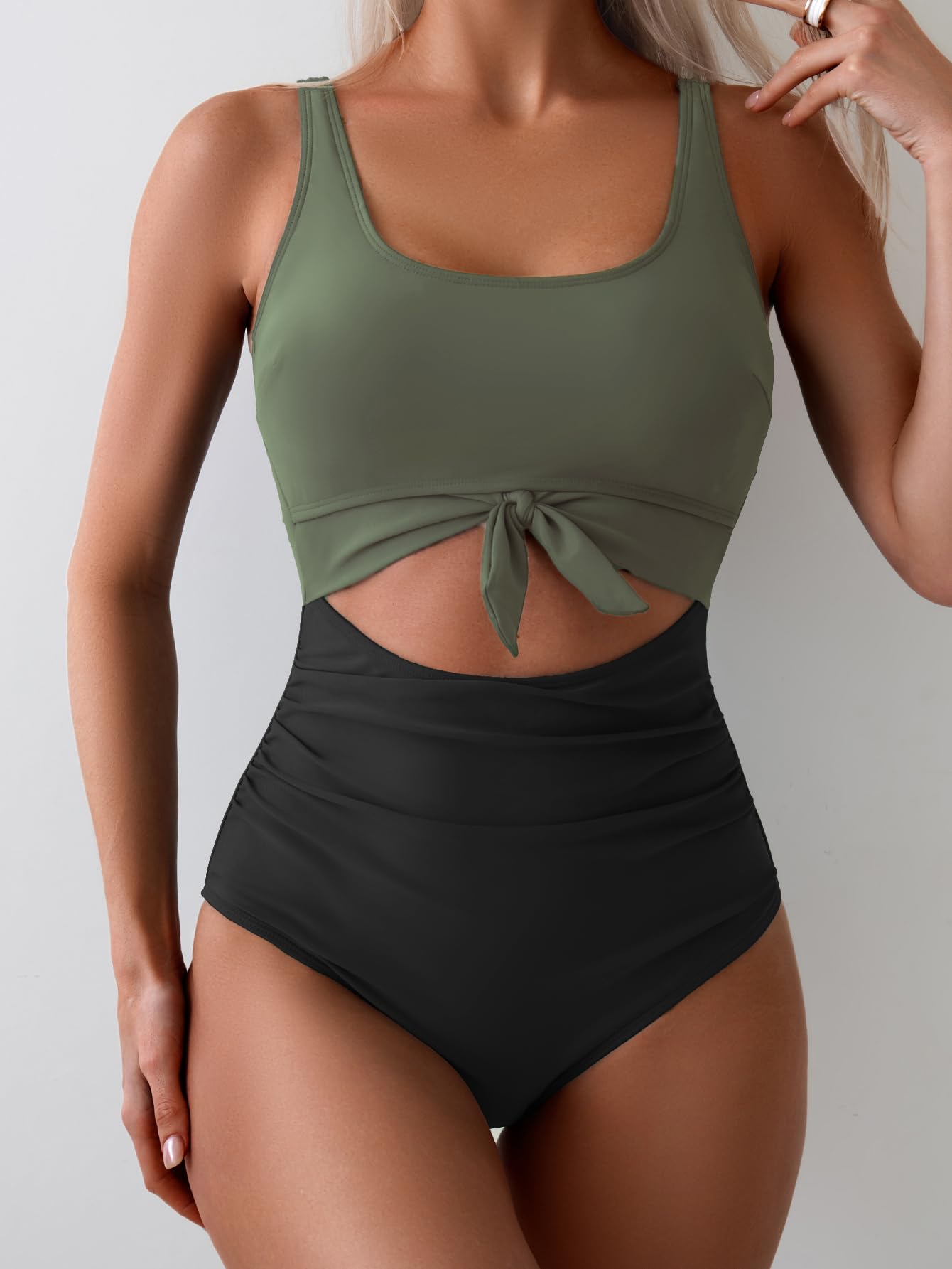 🥳2026 VÂNZARE DE SEZON🥳💞50K+ VÂNDUTE!👵🌊 50% REDUCERE! Costum de baie cu nod și volane – Control al abdomenului, nod elegant în față. Confortabil și avantajos pentru vacanțe. Simțiți-vă încrezătoare pe plajă. 🩱🌸-10