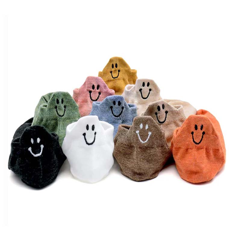🌈🧦 Șosete cu față zâmbitoare brodate, cu personaje din desene animate „4 Seasons“ 😊✨-1
