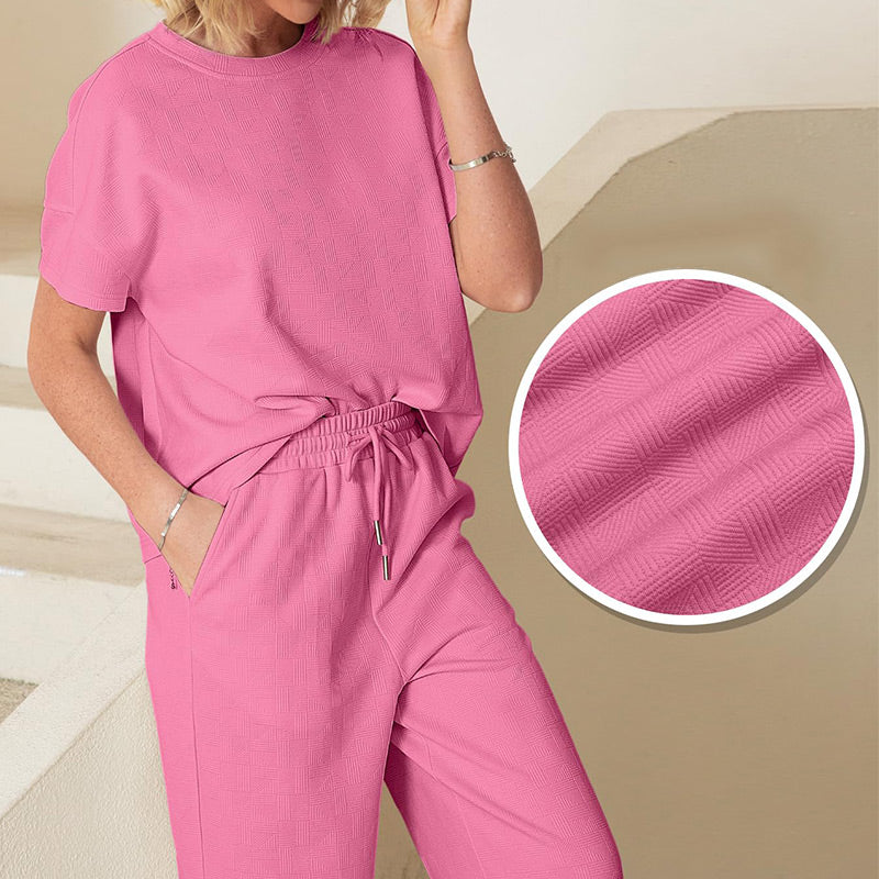 Ofertă limitată🔥 Set pentru femei cu detalii texturate, care include un tricou cu textură bogată și croială lejeră și o pereche de pantaloni cu șnur✨-2