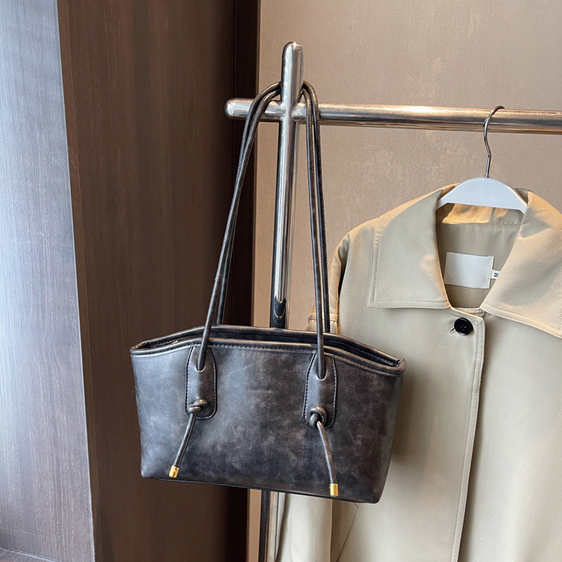 👜 50% REDUCERE ACUM! ✨ Geantă de umăr vintage din piele PU pentru femei – Design elegant, încăpătoare și perfectă pentru uzul zilnic 🌸-16