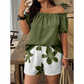 Set pentru femei compus din un top cu umerii descoperiți și pantaloni scurți cu imprimeu floral